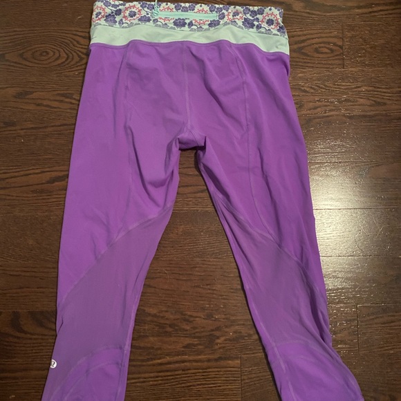 Lululemon size 6 - Picture 2 of 2